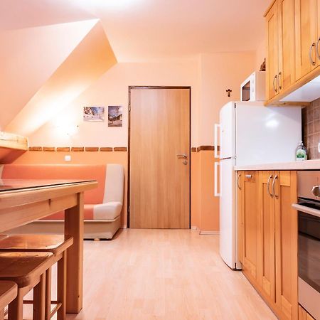 Apartments Jasa موزيريي المظهر الخارجي الصورة